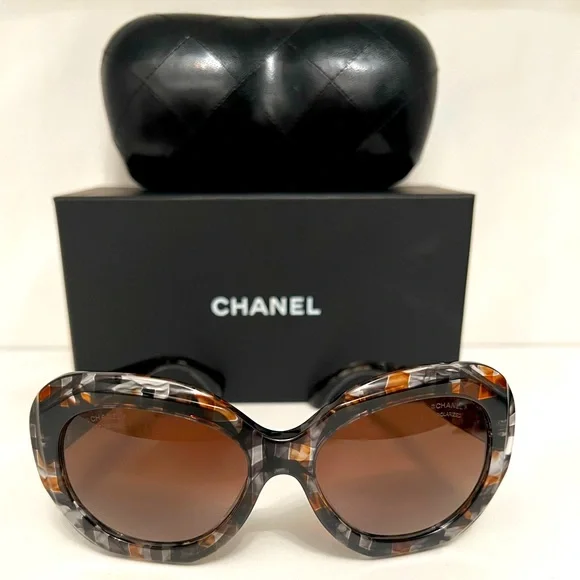 CHANEL | Accessories | Chanel Tweed Acetate Browngray  display picture 1